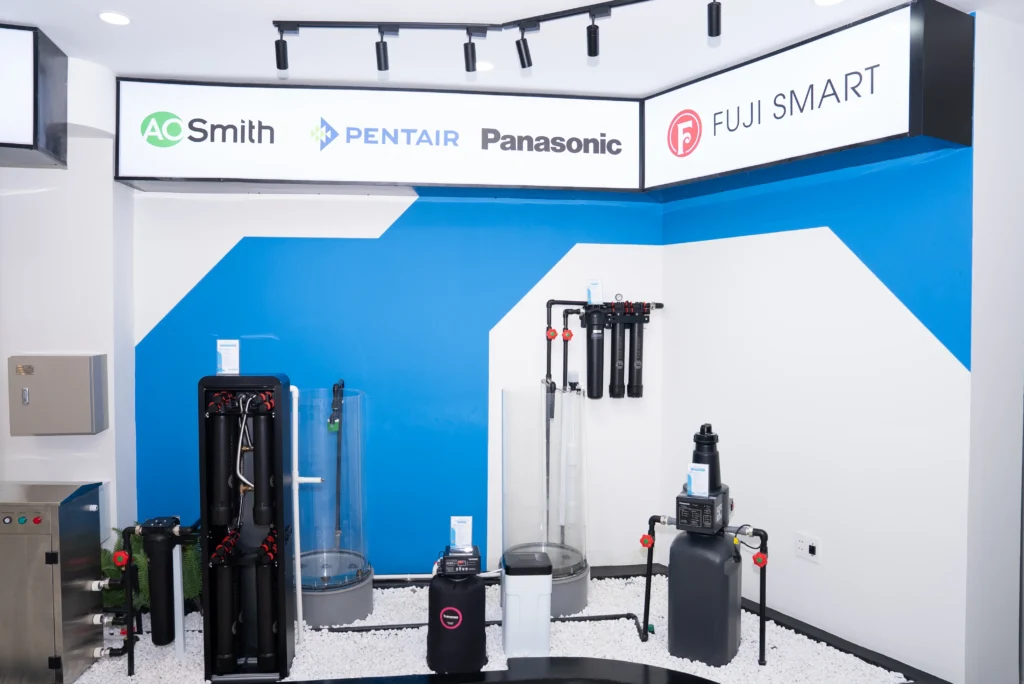 Khu trải nghiệm qua nước trực tiếp hệ thống lọc nước tổng triệu đô cho penthouse, biệt thự và biệt phủ tại Flagship showroom hạng sang trị giá hàng tỷ đồng của Thế Giới Lọc Tổng tạo lạc tại 509 Lê Quang Định