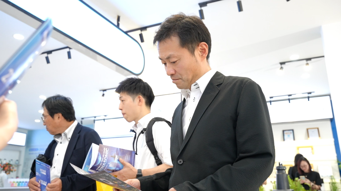 Panasonic Đông Nam Á & Việt Nam đến tham quan Flagship Showroom Thế Giới Lọc Tổng 53 SOF 2026 00135 Dai dien Panasonic Dong Nam A va Panasonic Viet Nam tham quan trai nghiem Flagship Showroom The Gioi Loc Tong18 Panasonic Đông Nam Á & Việt Nam đến tham quan Flagship Showroom Thế Giới Lọc Tổng Thế Giới Lọc Tổng