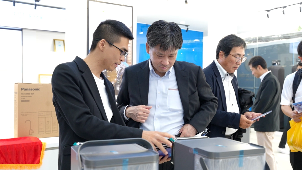 Panasonic Đông Nam Á & Việt Nam đến tham quan Flagship Showroom Thế Giới Lọc Tổng 59 SOF 2026 00135 Dai dien Panasonic Dong Nam A va Panasonic Viet Nam tham quan trai nghiem Flagship Showroom The Gioi Loc Tong35 Panasonic Đông Nam Á & Việt Nam đến tham quan Flagship Showroom Thế Giới Lọc Tổng Thế Giới Lọc Tổng