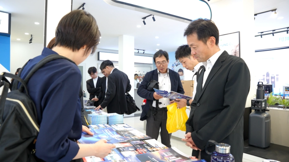 Panasonic Đông Nam Á & Việt Nam đến tham quan Flagship Showroom Thế Giới Lọc Tổng 49 Các đại diện tập đoàn Panasonic đã có buổi tham quan và trải nghiệm tại Flagship Showroom Thế Giới Lọc Tổng