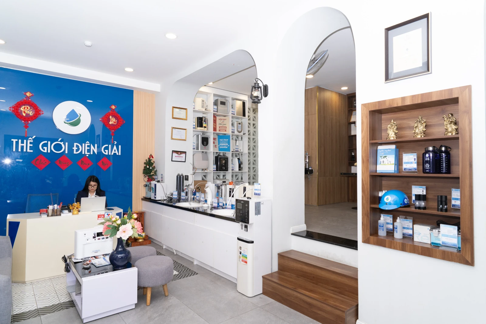 showroom the gioi loc tong quan 7 02 Thế Giới Lọc Tổng Center Quận 7 – Trải nghiệm hệ thống lọc tổng chính hãng với dịch vụ chuẩn 5 sao Thế Giới Lọc Tổng