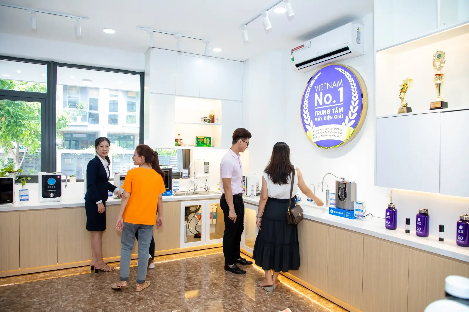 Thế Giới Lọc Tổng Mega Center Vạn Phúc City (Phường Hiệp Bình Phước, TP. Thủ Đức cũ) 49 showroom the gioi loc tong van phuc thu duc 03 Thế Giới Lọc Tổng Mega Center Vạn Phúc City (Phường Hiệp Bình Phước, TP. Thủ Đức cũ) Thế Giới Lọc Tổng