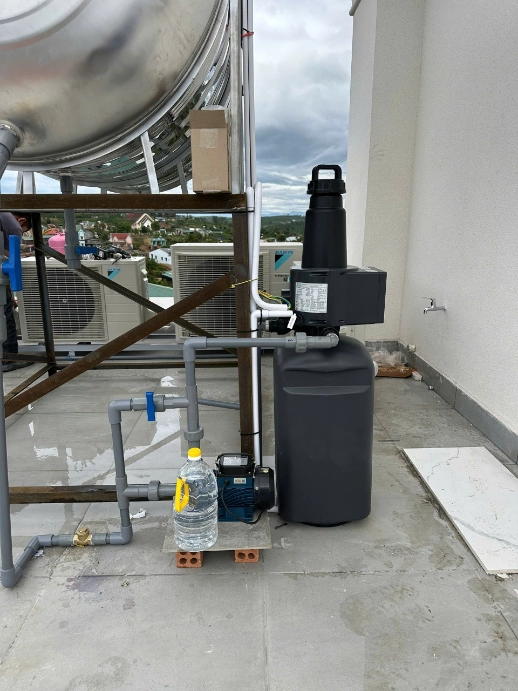 Hệ thống lọc tổng Panasonic thế hệ mới có thiết kế nhỏ gọn với gam màu đen trơn sang trọng 