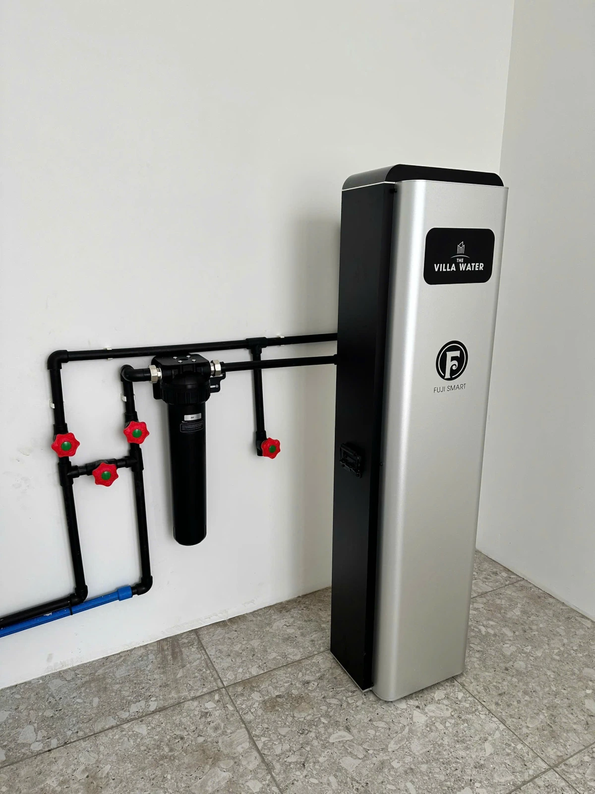 Lọc tổng đầu nguồn Fuji Smart S800 có thiết kế tinh tế, hiện đại, gọn nhẹ phù hợp với mọi không gian. 