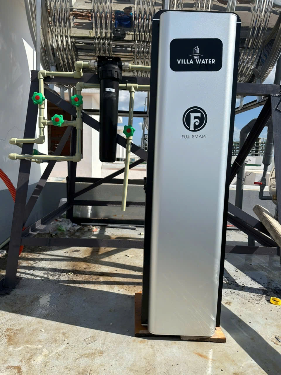 Lọc tổng đầu nguồn Fuji Smart S800 có thiết kế gọn nhẹ, màu sang trọng, hạn chế bám bụi và chắc chắn. 