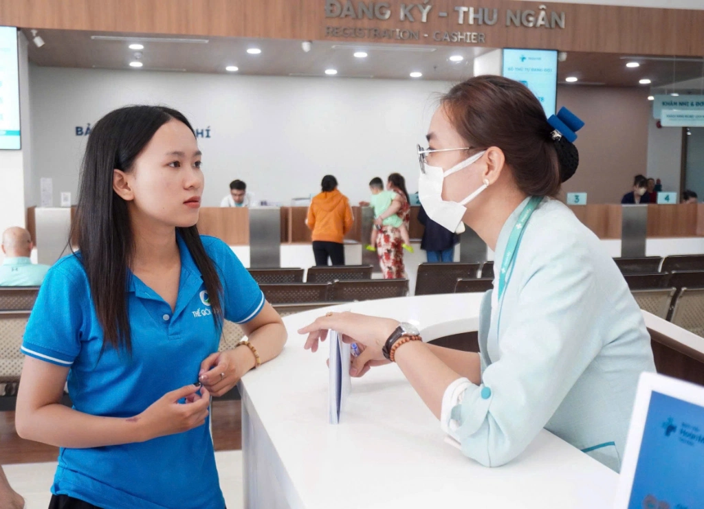 Thế Giới Lọc Tổng tổ chức khám sức khỏe định kỳ 2026 cho cán bộ nhân viên tại bệnh viện đa khoa quốc tế 57 Nhân viên được tư vấn tận tình về tình trạng sức khoẻ